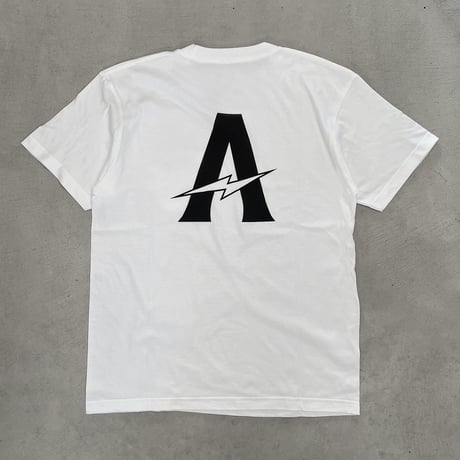 "A" ポケットTシャツ / ホワイト（プリント:黒）