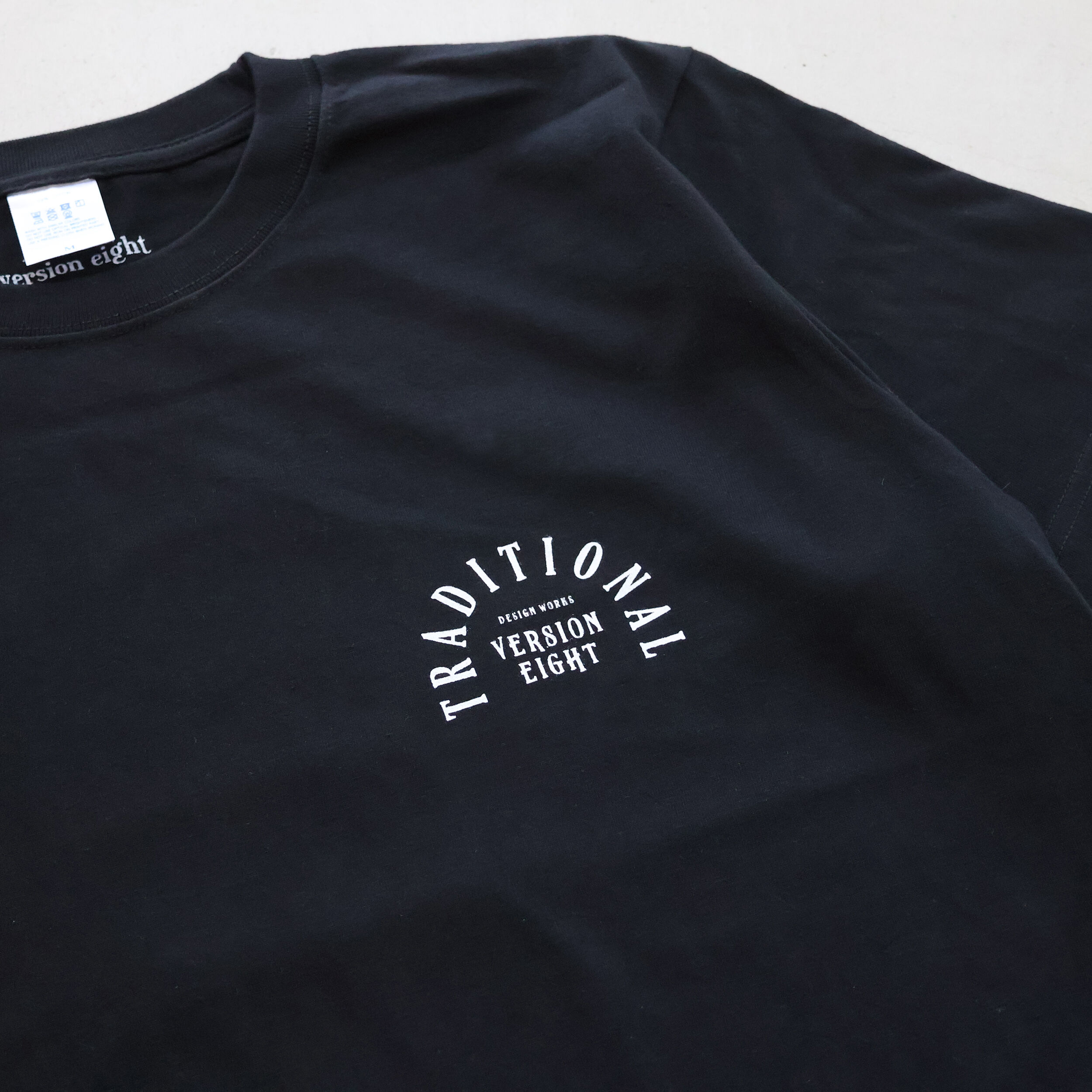 TRADITIONAL TIGER Tシャツ / ブラック | versioneight