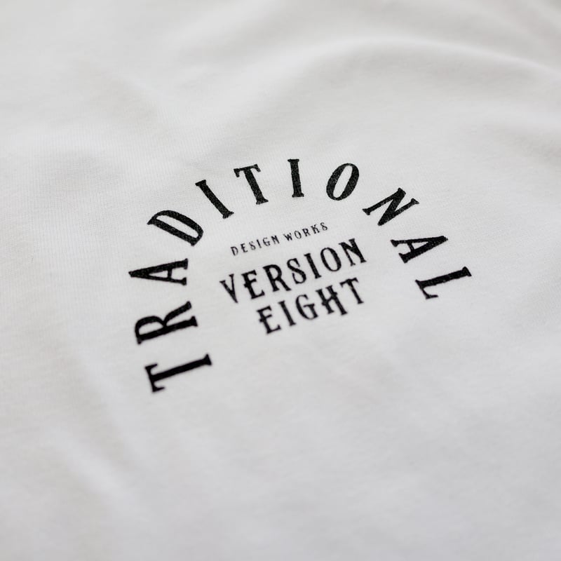 TRADITIONAL TIGER ロンT / ホワイト | versioneight