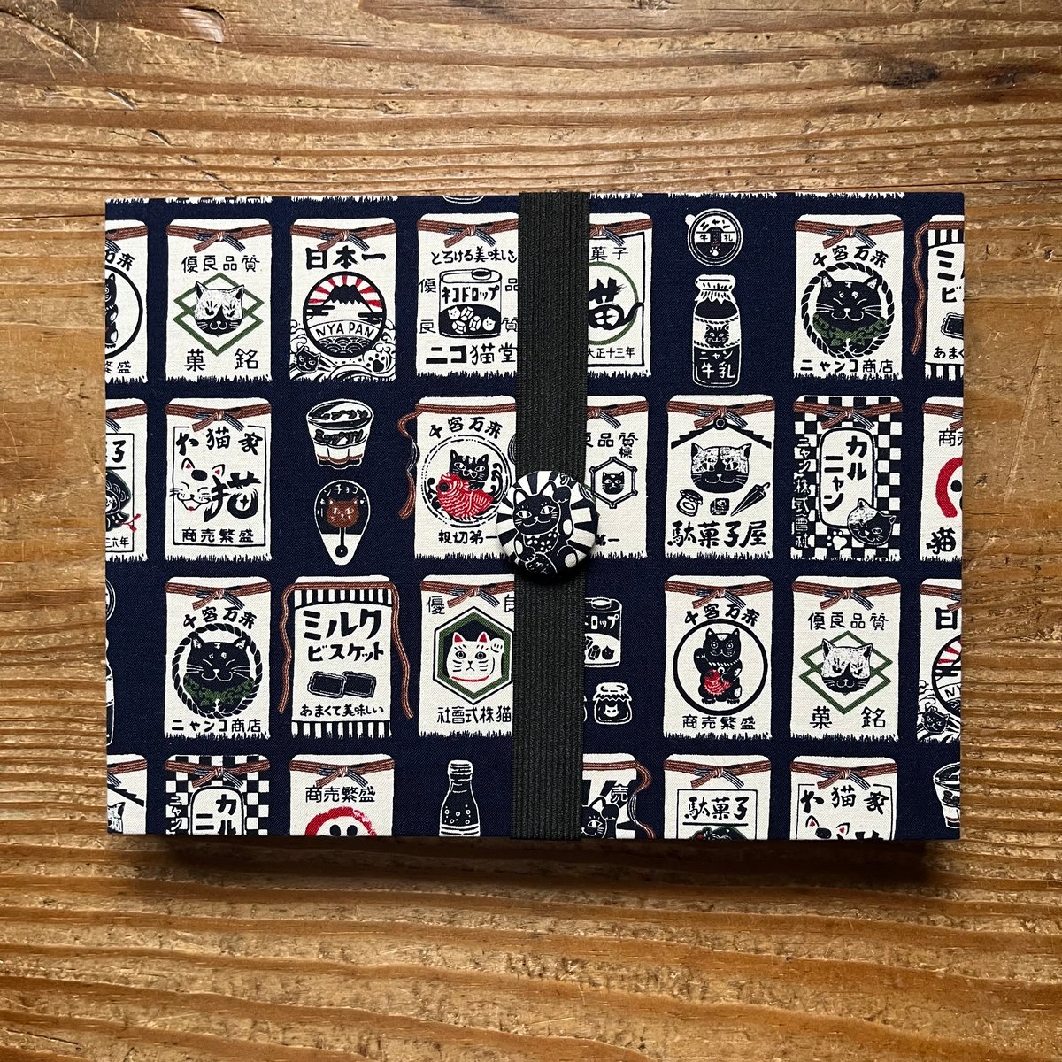 トモ　御朱印帳　見開き×2点（36面×2）／大判×6点 見開き御朱印帳36山バンド付き | 縁 えん