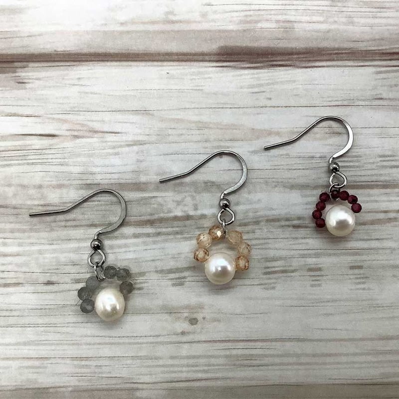 A0028】淡水パールのと天然石のフックピアス🎀 サージカル A0028】淡水パールのと天然石のフックピアス🎀 サージカル