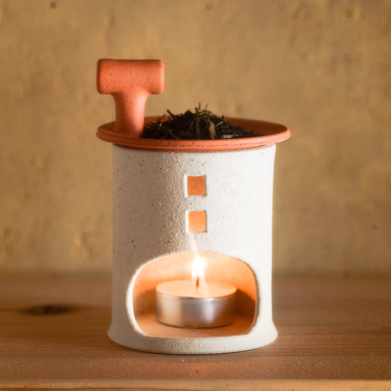 【omusubi様ご予約分】茶香炉（煙突おうち）− ミニ（クロクロ） 茶香炉（煙突おうち）- ミニ（シロ）※抗菌・消臭や風邪予防