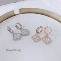 ピアス(お花)