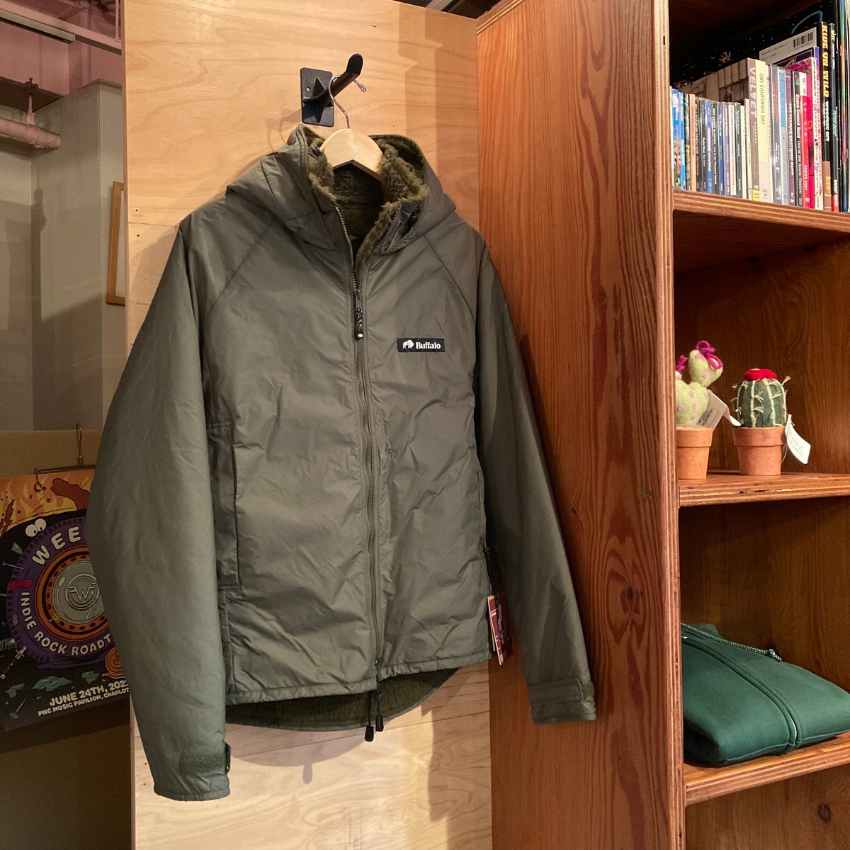 BUFFALO SYSTEMS HOODED BELAY JACKET | FARMHOUSE