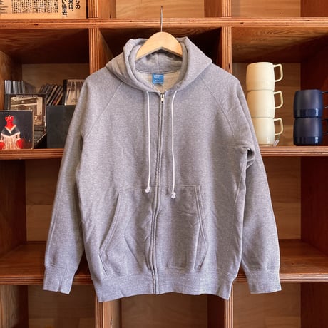 GOOD ON ZIP HOODIE