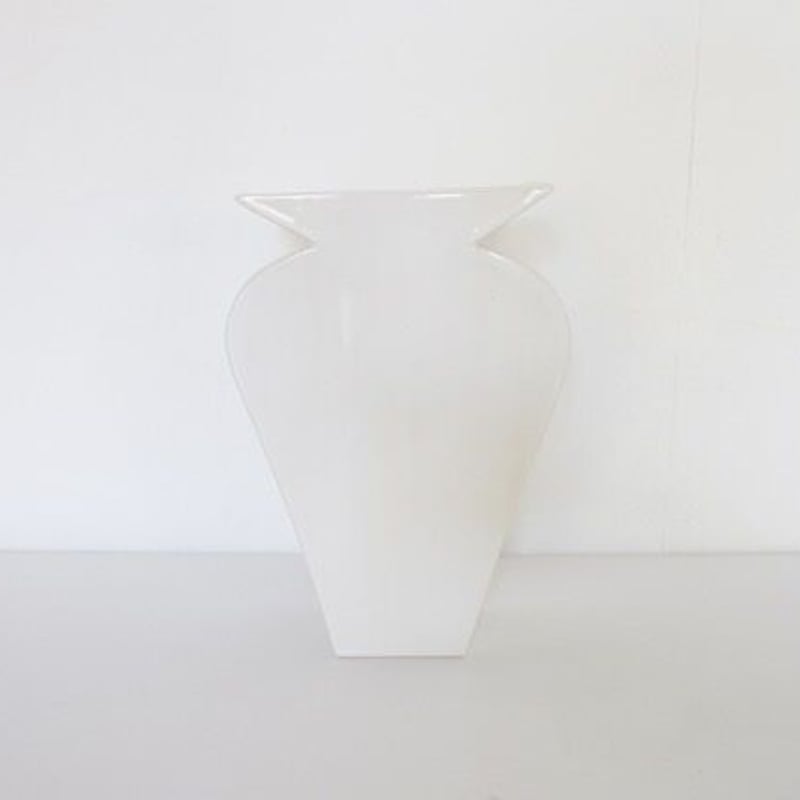 AYA COURVOISIER / FLOWER VASE / DESSIN WHITE |