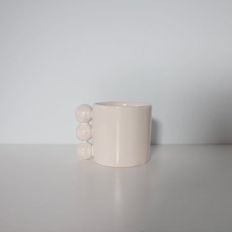 AYA COURVOISIER /PERLE MUG 3