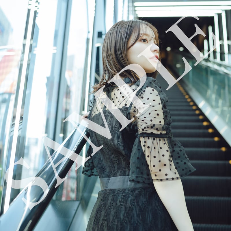 上田操フォトブック「PRISM」 | PHOTOBOOK BASE