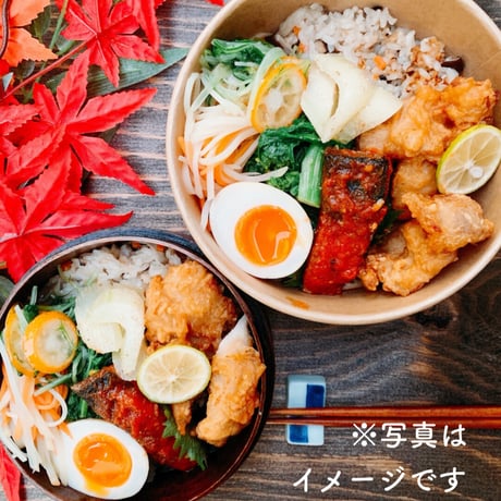 1【配達日9月4日(金)　配達希望時間10時～11時45分】【割引価格】いぐさでりの海苔弁