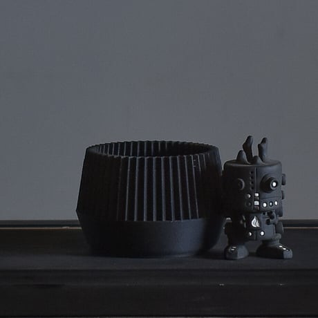 MINIMUM DESIGN / ミニマムデザイン【KOBE Indoor Planter black M】RFMDkkobb002