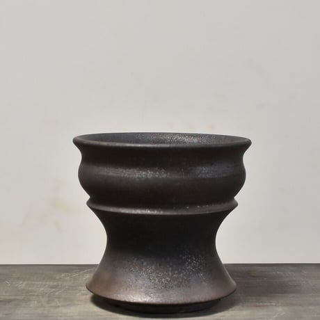 荻（Ceramic artist）【Dark Nebula Pot Seven】RFOG23017(T)
