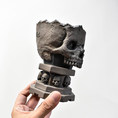 Matasuke Tatsumi（TEATOYA'S GALLERY）【Skull pot BLACK 高台付き】RFMT24015