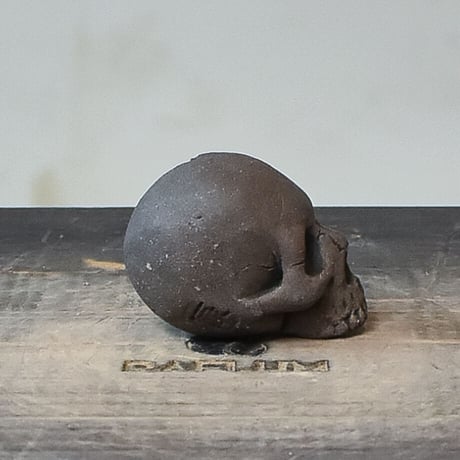 Matasuke Tatsumi（TEATOYA'S GALLERY）【Skull pebble TAG Black】RFMT23007