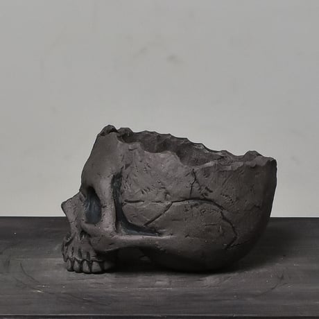Matasuke Tatsumi（TEATOYA'S GALLERY）【Skull pot Black】type D