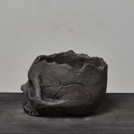 Matasuke Tatsumi（TEATOYA'S GALLERY）【Skull pot Black】type C