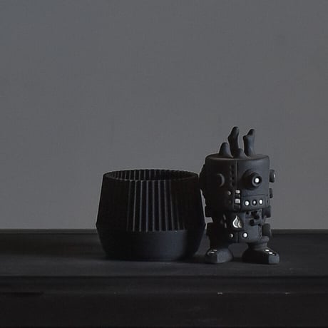 MINIMUM DESIGN / ミニマムデザイン【KOBE Indoor Planter black S】RFMDkkobb001