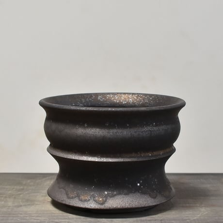 荻（Ceramic artist）【Dark Nebula Pot Eight】RFOG23018(T)