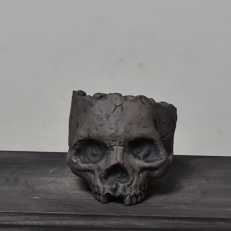 Matasuke Tatsumi（TEATOYA'S GALLERY）【Skull pot Black】type A