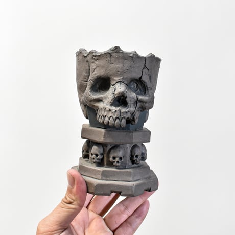 Matasuke Tatsumi（TEATOYA'S GALLERY）【Skull pot BLACK 高台付き】RFMT24015