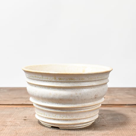Calvero（Ceramic artist）【 Aladdin-Allbus- 2501-04】