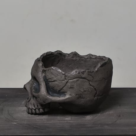 Matasuke Tatsumi（TEATOYA'S GALLERY）【Skull pot Black】type B