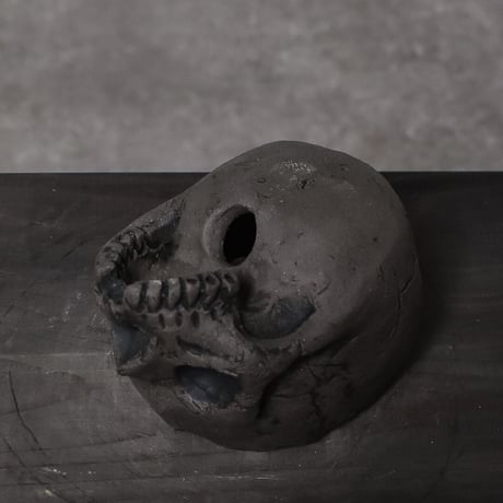 Matasuke Tatsumi（TEATOYA'S GALLERY）【Skull pot Black】type B