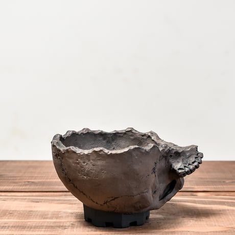 Matasuke Tatsumi（TEATOYA'S GALLERY）【Skull half face pot BLACK】RFMT24006(T)
