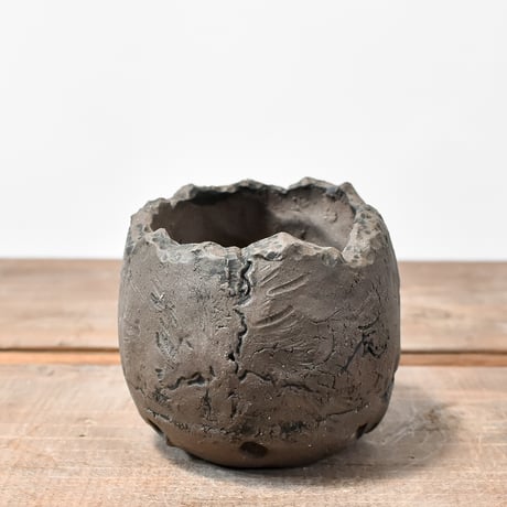 Matasuke Tatsumi（TEATOYA'S GALLERY）【Skull hole pot Black】A