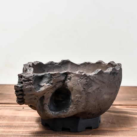 Matasuke Tatsumi（TEATOYA'S GALLERY）【Skull half face pot BLACK大】RFMT24011(T)