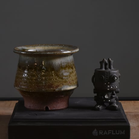 Hidenori Nagumo【梨灰釉縁抜 胴張鉢】RFNG008