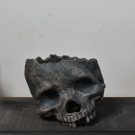Matasuke Tatsumi（TEATOYA'S GALLERY）【Diagonal Skull pot Black】type B