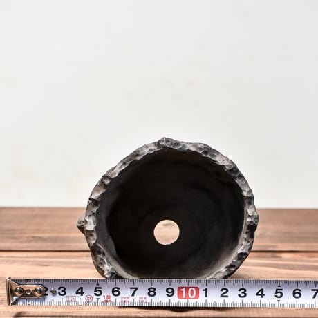 Matasuke Tatsumi（TEATOYA'S GALLERY）【Skull pot Black】RFMT24001