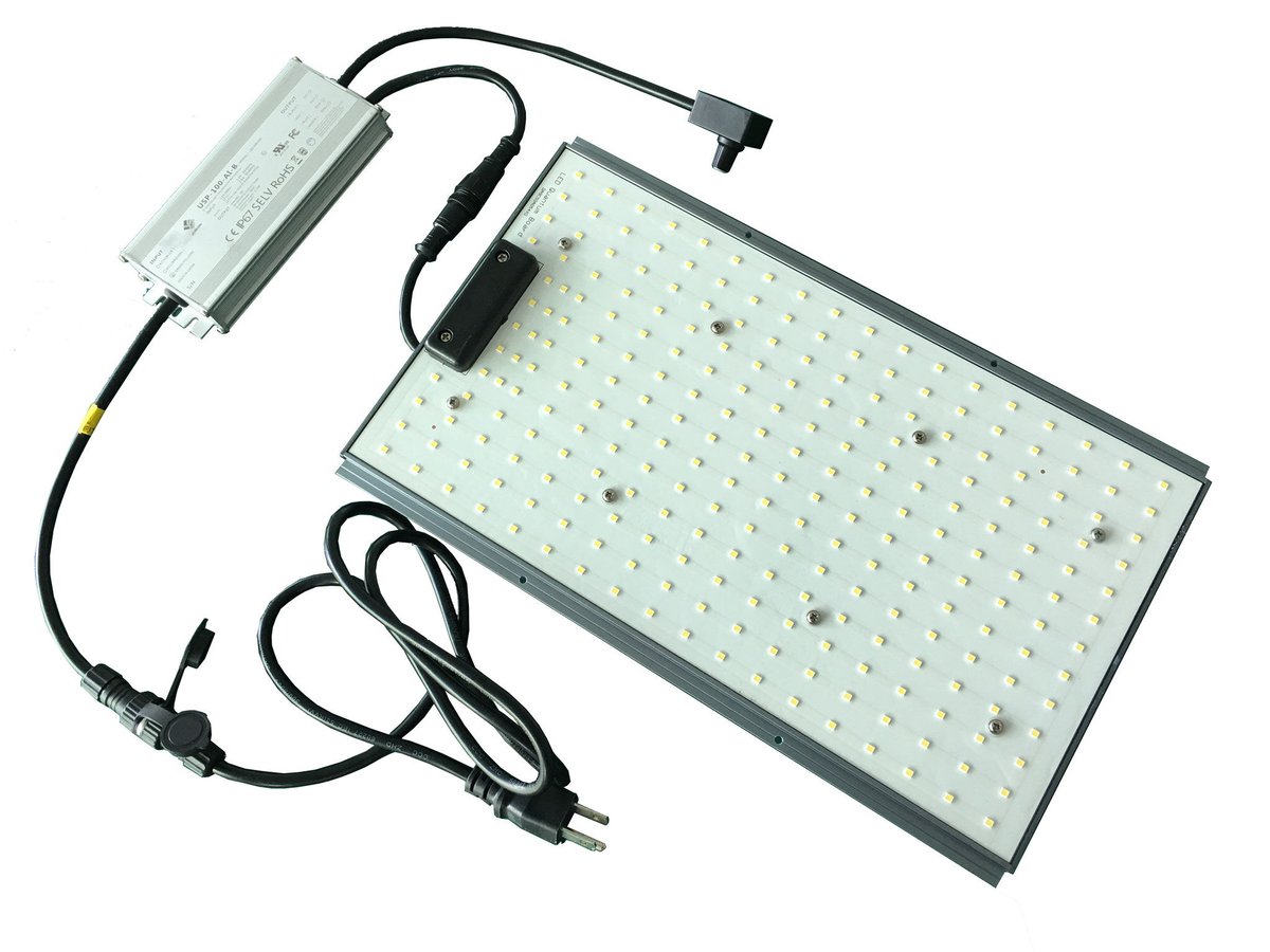 送料無料・即納】Helios Green LED PRO 100W ×2枚 ＋ 増設可能LE