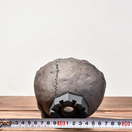 Matasuke Tatsumi（TEATOYA'S GALLERY）【Skull half face pot BLACK】RFMT24006(T)