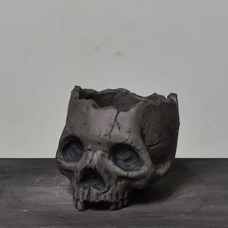 Matasuke Tatsumi（TEATOYA'S GALLERY）【Skull pot Black】type C