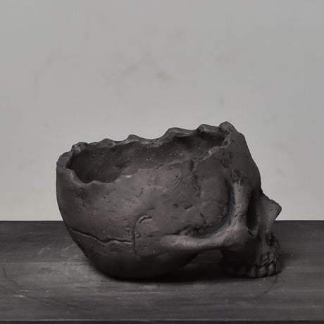 Matasuke Tatsumi（TEATOYA'S GALLERY）【Skull pot Black】type D
