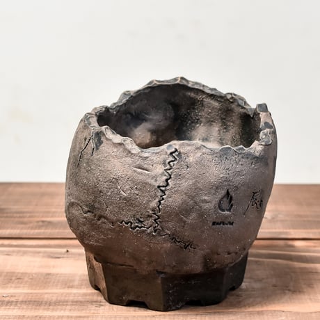 Matasuke Tatsumi（TEATOYA'S GALLERY）【Skull pot BLACK 大】RFMT24024(T)
