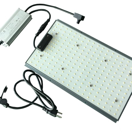 【送料無料・2023年6月末入荷分の予約受付中】Helios Green LED PRO 100W ×4枚 ＋ 増設可能LEDドライバー付きモデル_HGP-604