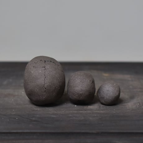 Matasuke Tatsumi（TEATOYA'S GALLERY）【Skull pebble set Black】type A