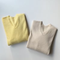 カシミヤVネックニット