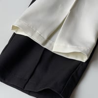 裾スリットパンツ