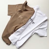 ロゴTシャツ