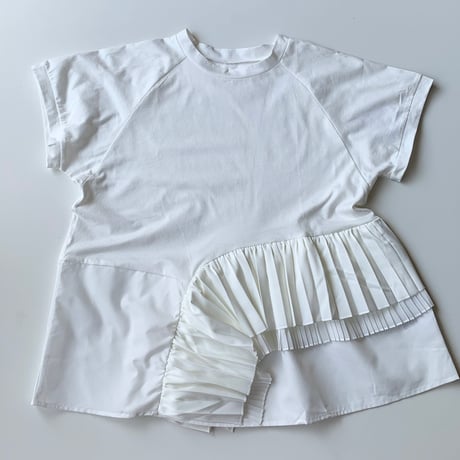 裾プリーツデザイントップス