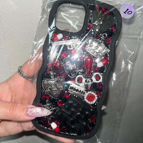 【iPhone15】ー悪ー 赤黒スマホケース