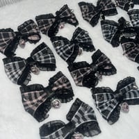 IS MINE♡hair clip （左右ペア販売）