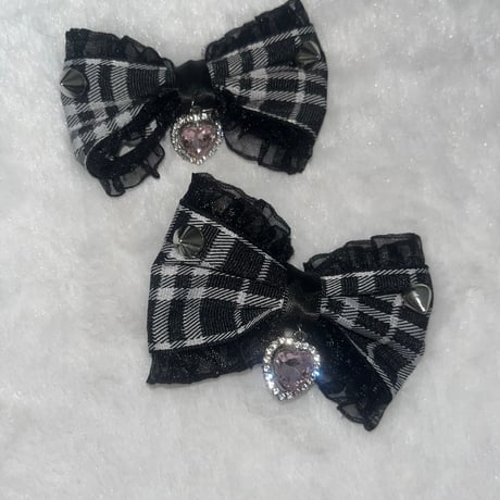 IS MINE♡hair clip （左右ペア販売）
