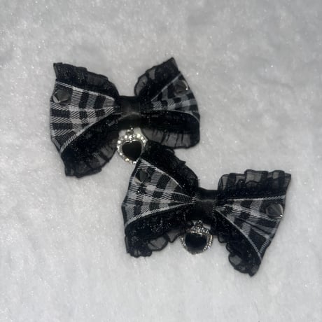 IS MINE♡hair clip （左右ペア販売）