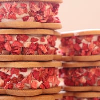 バターサンド（苺2個入）