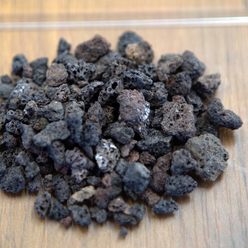 黒溶岩石 超極粒 黒溶岩石 超極粒