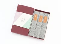 柳緑花紅・沈香